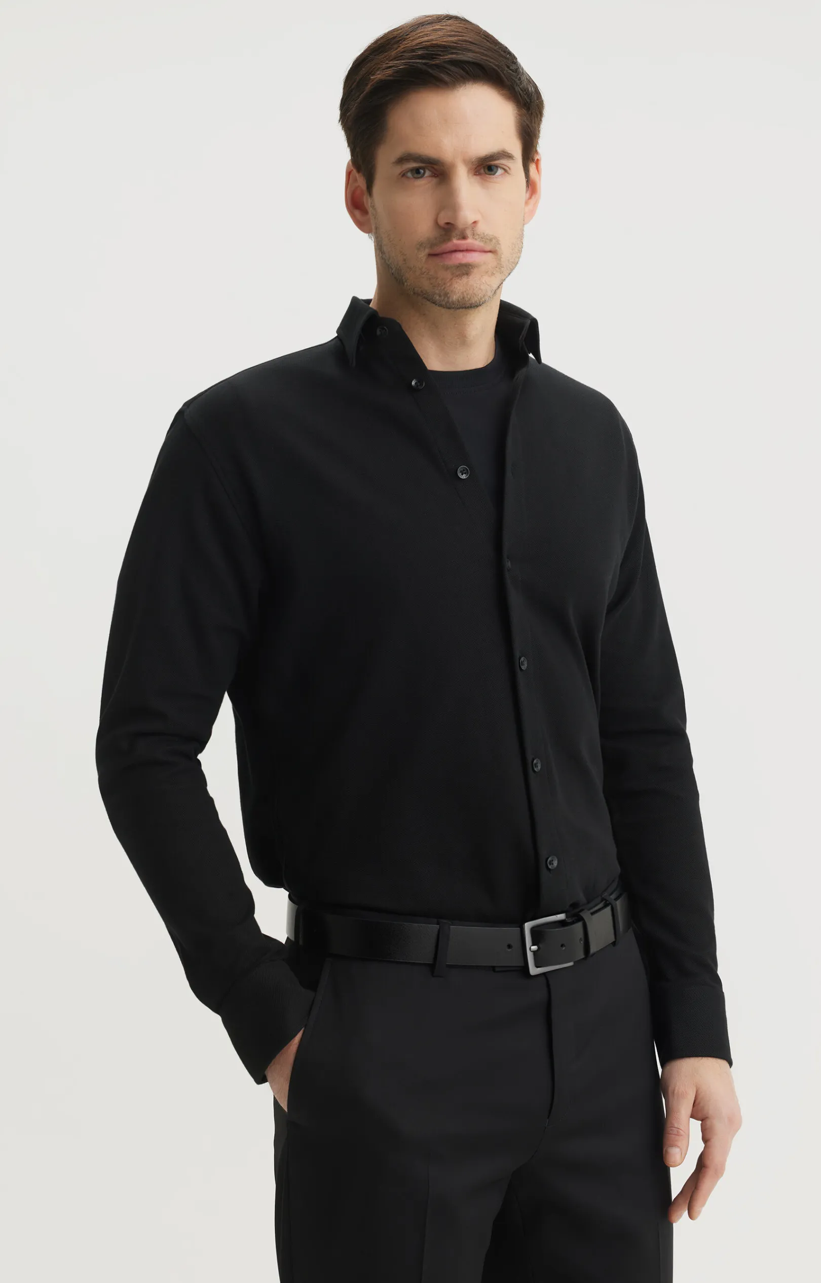 Czarna koszula slim fit w mikrowzór^Vistula Discount