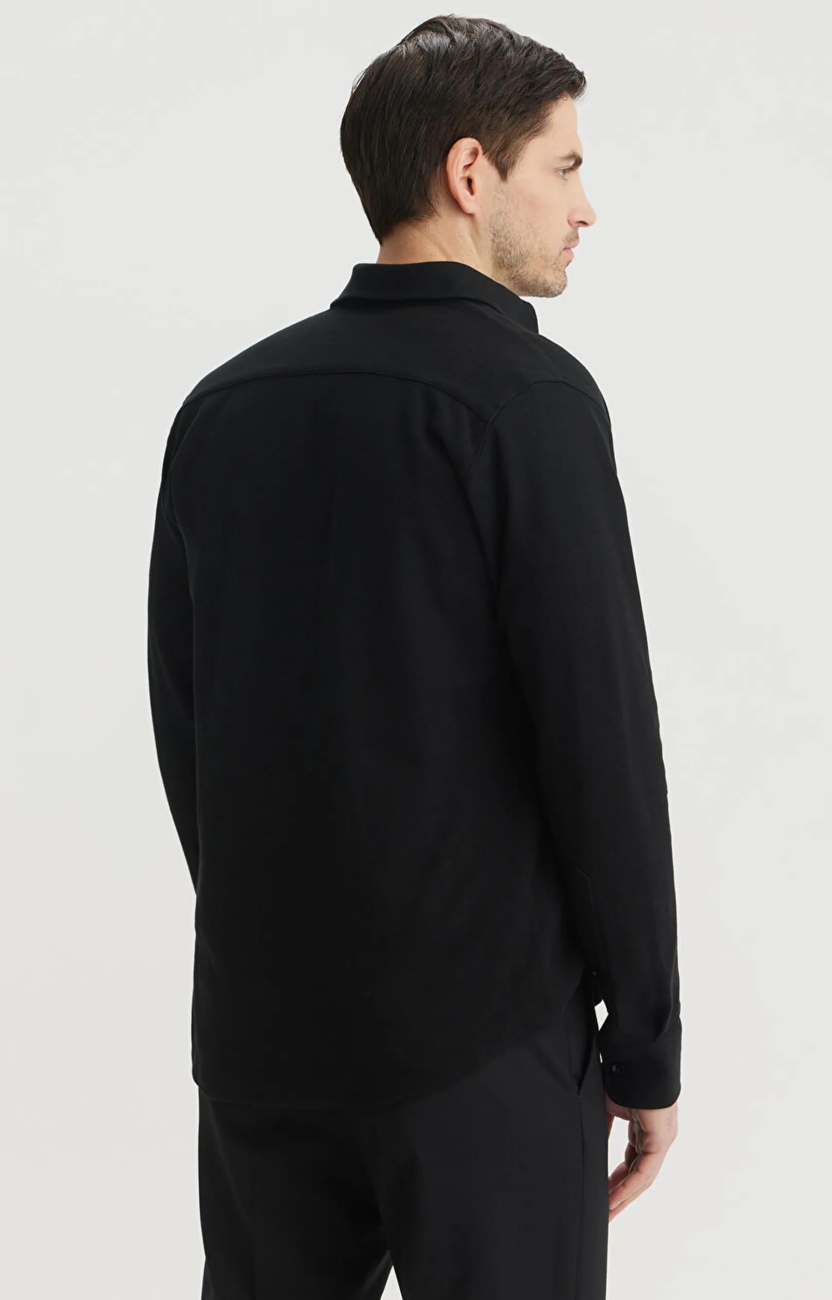 Czarna koszula slim fit w mikrowzór^Vistula Discount