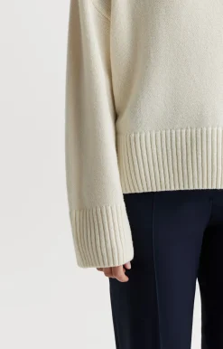 Gładki sweter z golfem^Vistula Fashion