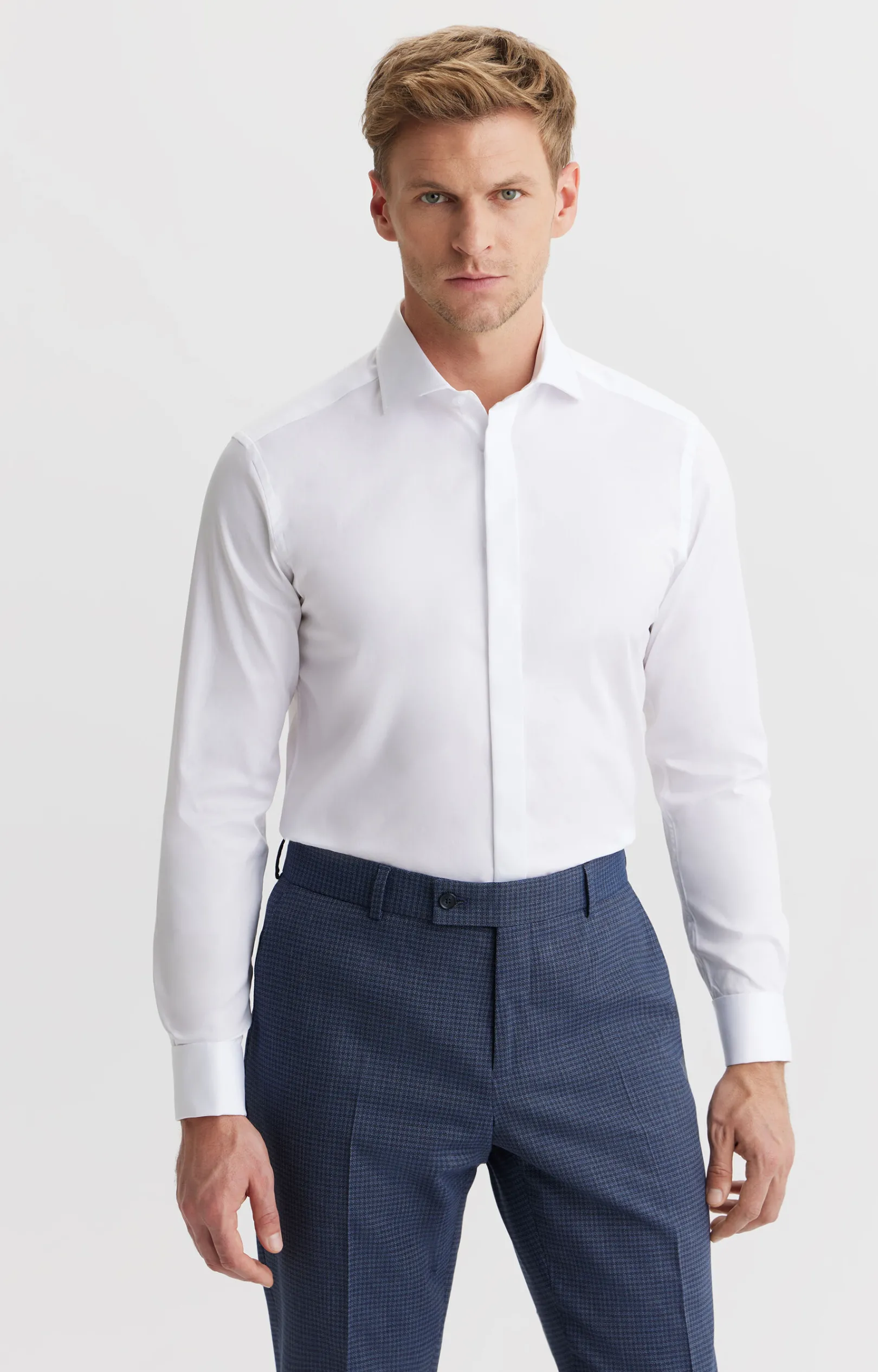 Koszula slim fit o diagonalnym splocie^Vistula Hot