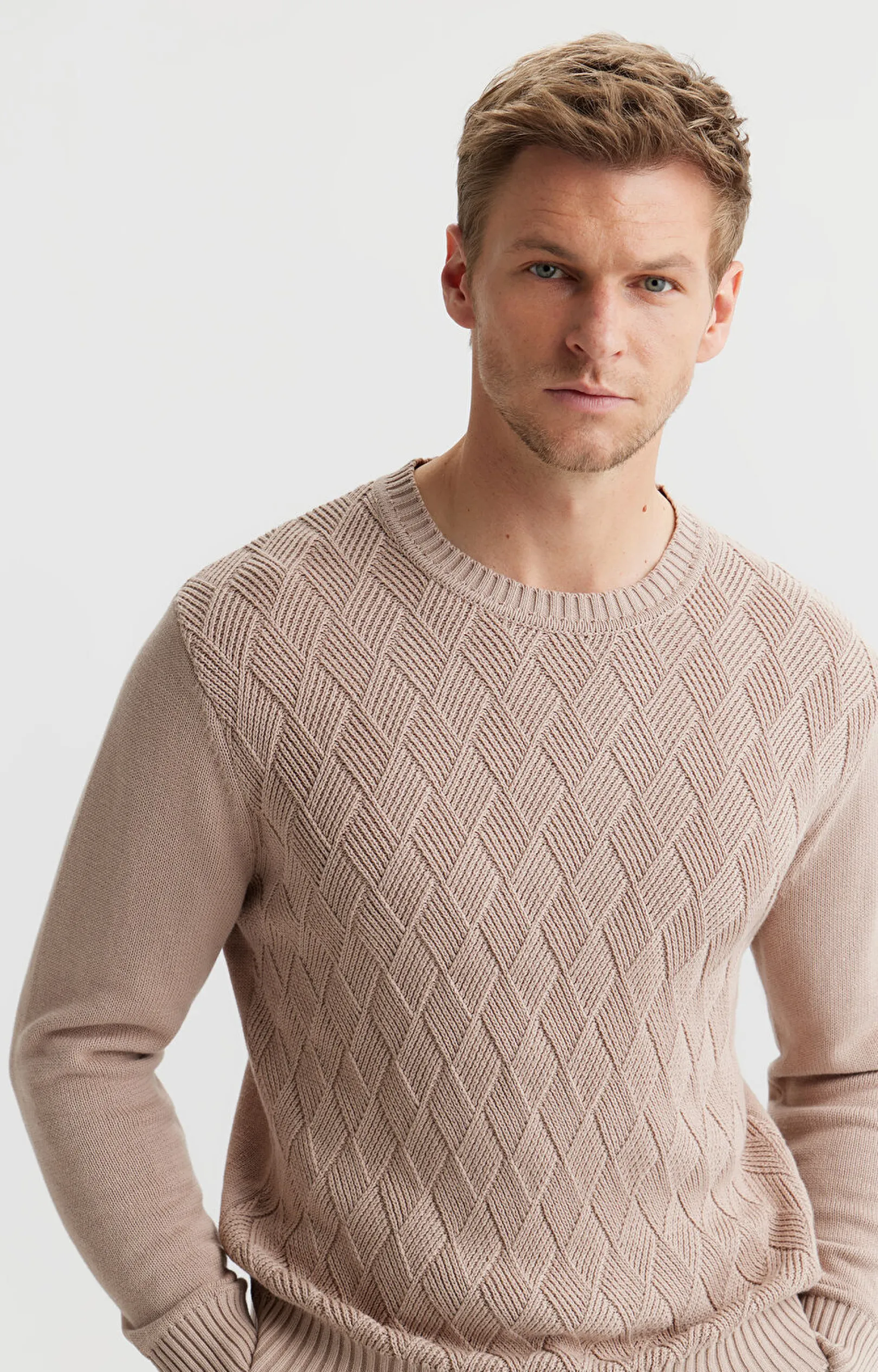 Sweter w strukturalny wzór^Vistula Outlet