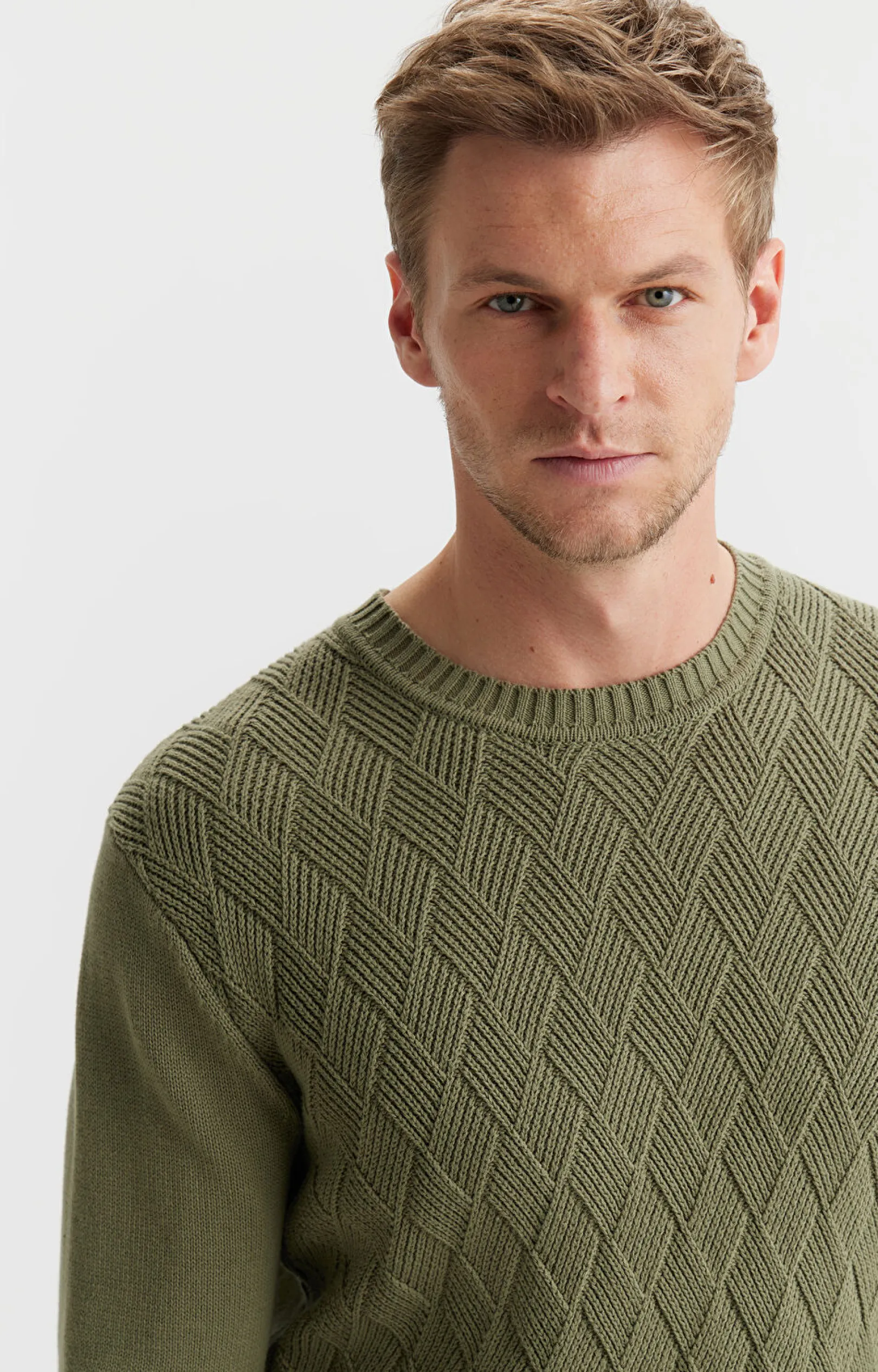 Sweter w strukturalny wzór^Vistula Hot